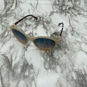 Tahari TH761 NDTS Cat Eye Sunglasses Nude And Tortoise Frame Blue Gradient Lens